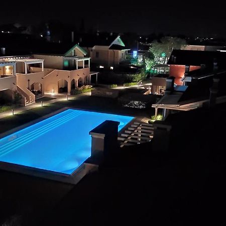 Vanilla Apartment Peschiera del Garda Luaran gambar
